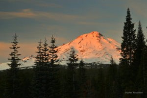 Mount Shasta Lodging Dining Event Venue Mccloud Hotel